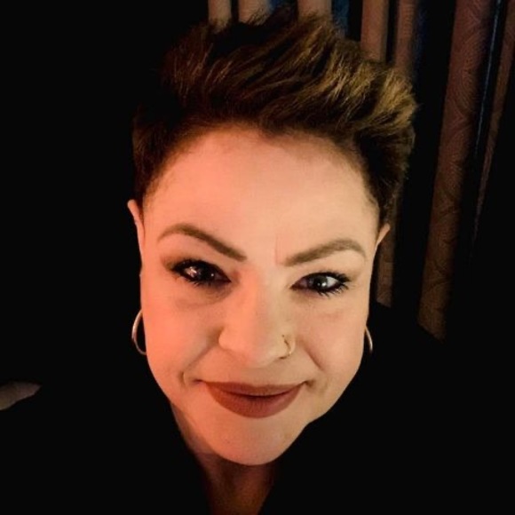 Meet your Posher, Kristy - Picture 1 of 1